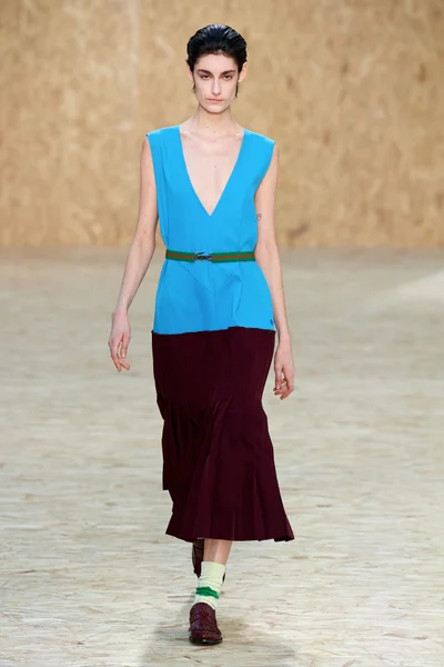 Look 19